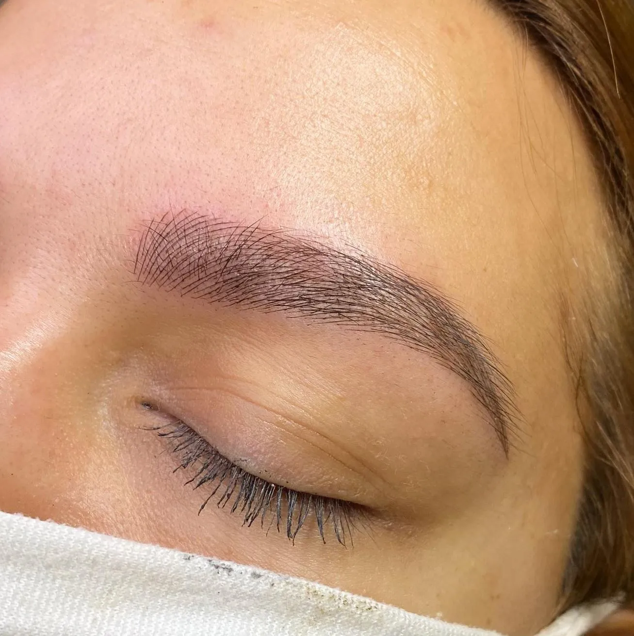 How long does it take for eyebrow scabs to fall off.