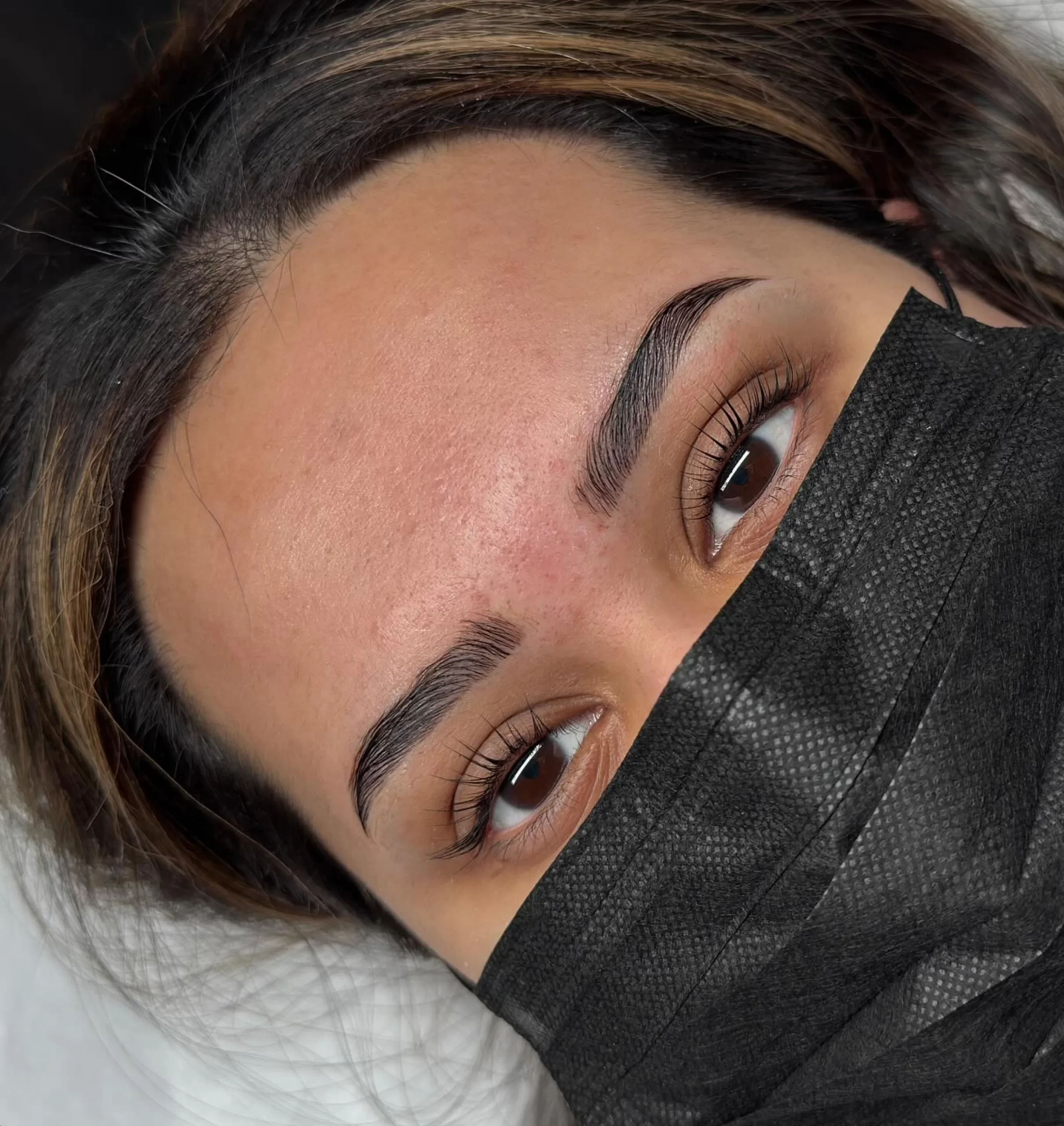 combination brows vs microblading